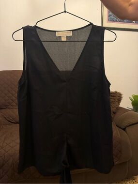 NWOT Michael Kors Black Sleeveless V-Neck Top